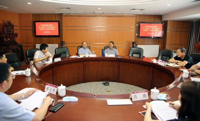 高校干部培训_高新区管委会副主任张思砺一行来校调研